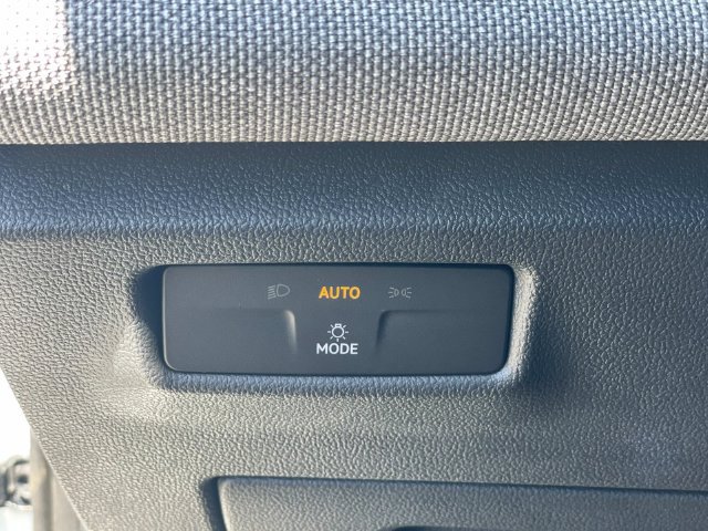 Used 2026 Volkswagen Tiguan S FWD image 18