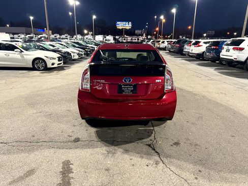 Used 2014 Toyota Prius Three image 4