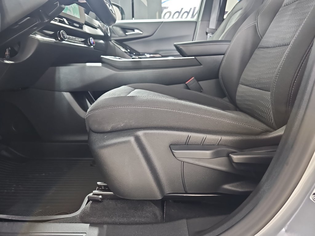 Certified 2026 Chevrolet Equinox LT AWD/4WD image 34