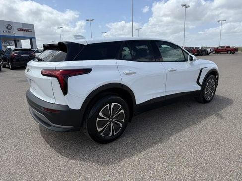 New 2025 Chevrolet Blazer EV LT image 7