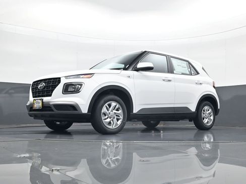 New 2026 Hyundai Venue SE FWD image 21