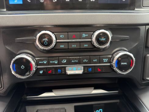 Used 2025 Ford F350 Platinum image 26