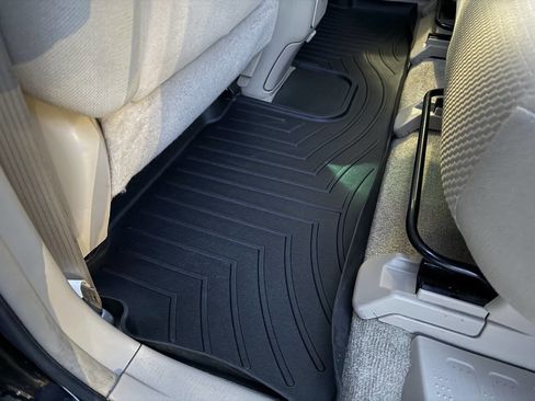 Used 2007 Toyota Highlander 4WD V6 w/ 3rd Row image 14