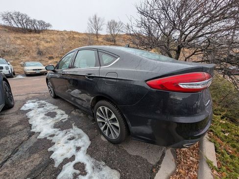 Used 2020 Ford Fusion SE image 8
