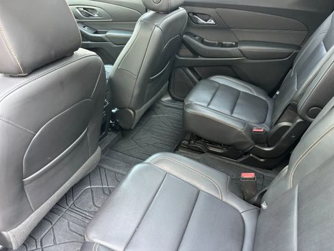 Used 2020 Chevrolet Traverse Premier w/ Redline Edition AWD/4WD image 4