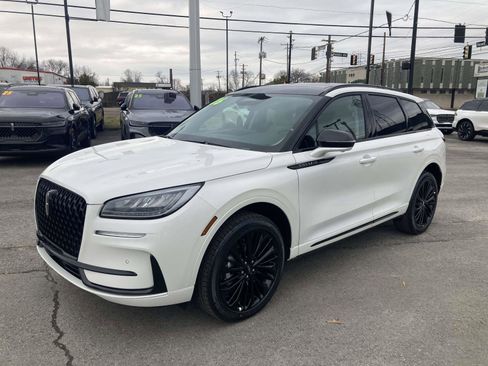 New 2026 Lincoln Corsair Premiere image 9