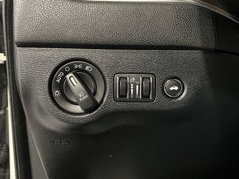 Used 2015 Dodge Charger R/T image 28