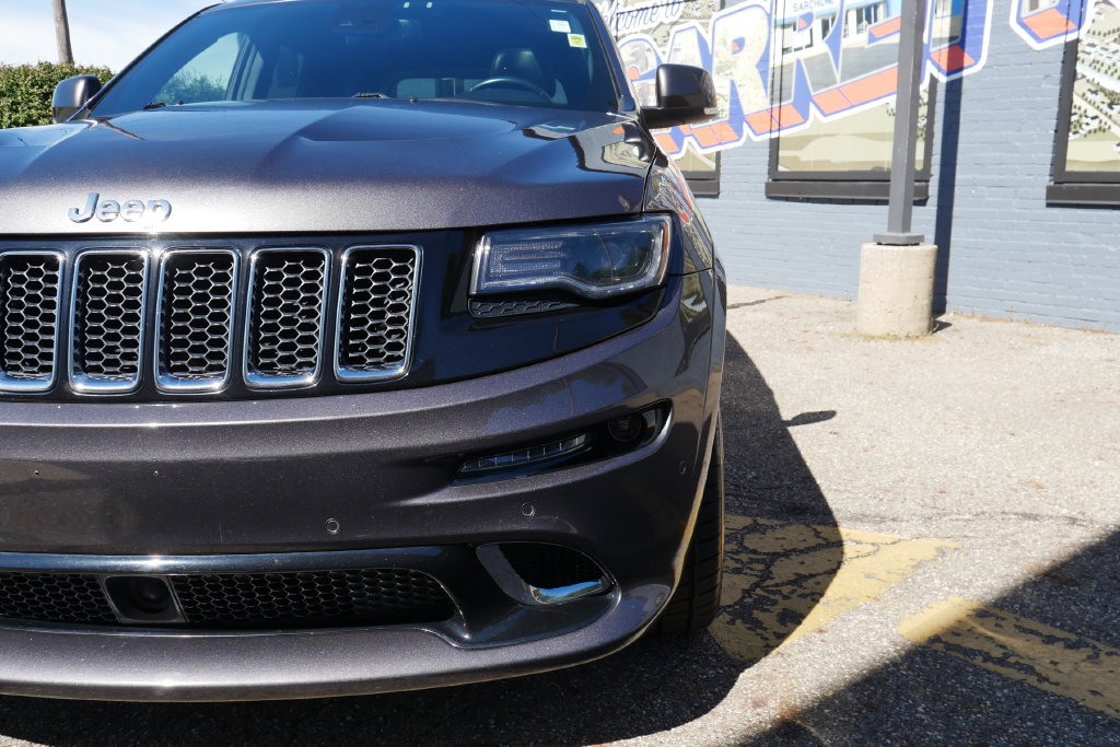 Used 2015 Jeep Grand Cherokee SRT w/ Trailer Tow Group IV AWD/4WD image 3