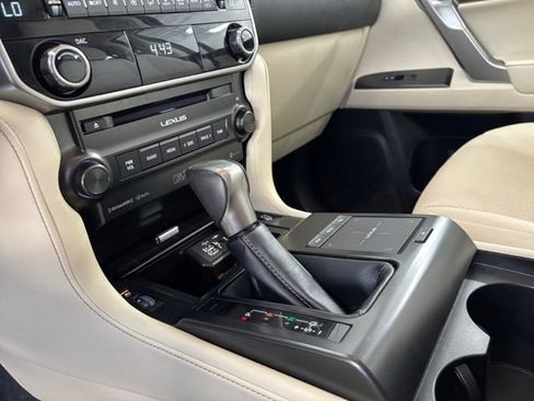 Used 2023 Lexus GX 460 Premium AWD/4WD image 21