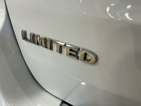 Used 2013 Jeep Grand Cherokee Limited RWD image 27