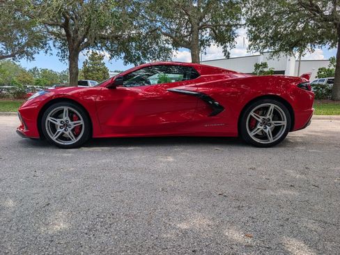 Used 2024 Chevrolet Corvette Stingray Preferred Conv w/ Z51 Performance Package RWD image 5
