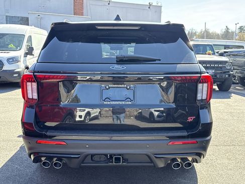 New 2026 Ford Explorer ST image 4
