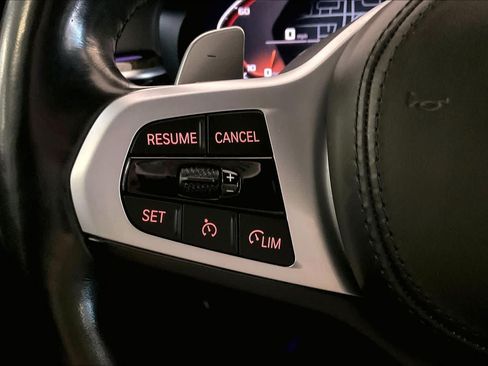 Used 2022 BMW M550i xDrive w/ Executive Package AWD/4WD image 22
