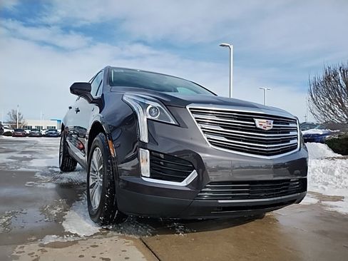 Used 2019 Cadillac XT5 Luxury image 4