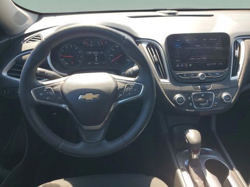 Used 2021 Chevrolet Malibu RS image 10