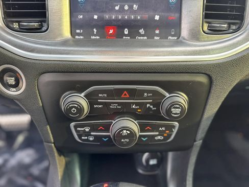Used 2018 Dodge Charger R/T RWD image 20