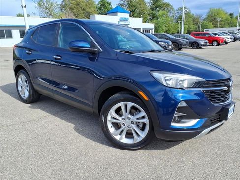 Used 2023 Buick Encore GX Preferred w/ Cold Weather Comfort Package FWD image 2