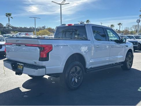 New 2025 Ford F150 Lightning Lariat image 7