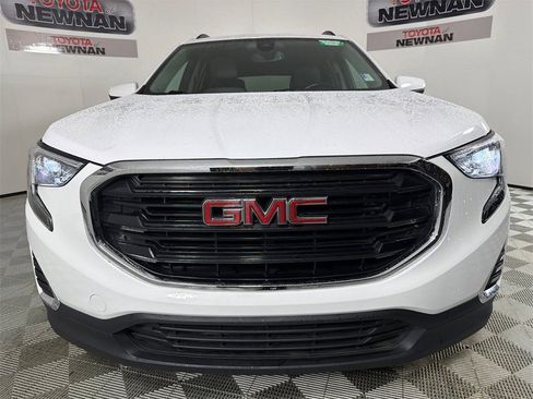 Used 2020 GMC Terrain SLE w/ Driver Convenience Package image 9