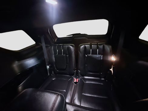 Used 2018 Ford Explorer Sport w/ Equipment Group 401A image 31