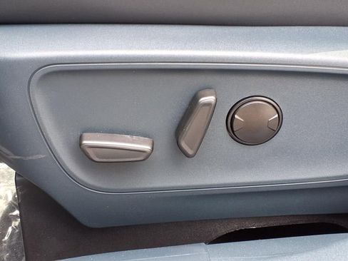 New 2025 Ford Maverick Lariat w/ Black Appearance Package image 17