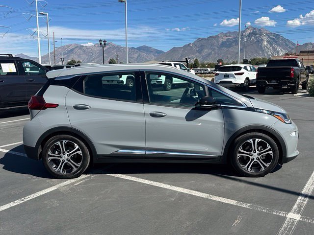 Used 2021 Chevrolet Bolt Premier w/ Infotainment Package FWD image 8