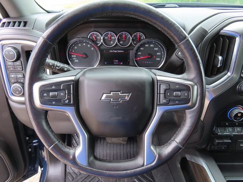 Certified 2020 Chevrolet Silverado 1500 RST AWD/4WD image 21