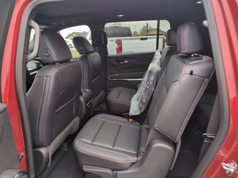 New 2026 Chevrolet Traverse Z71 w/ Enhanced Driving Package image 9