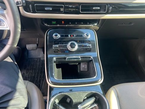 Certified 2023 Lincoln Nautilus Reserve AWD/4WD image 20