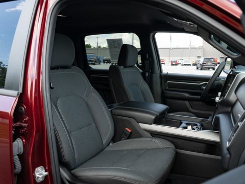 Used 2025 RAM 1500 Big Horn AWD/4WD image 22
