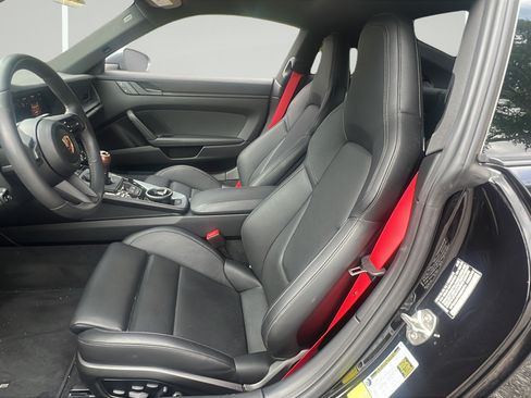 Certified 2025 Porsche 911 Carrera T RWD image 5