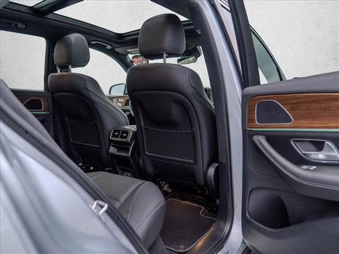 Used 2025 Mercedes-Benz GLE 450e GLE 450e w/ Driver Assistance Package image 27
