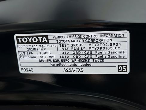 Used 2021 Toyota Highlander Platinum FWD image 24