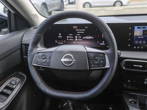 New 2026 Nissan Sentra SR w/ SR Premium Package FWD image 17