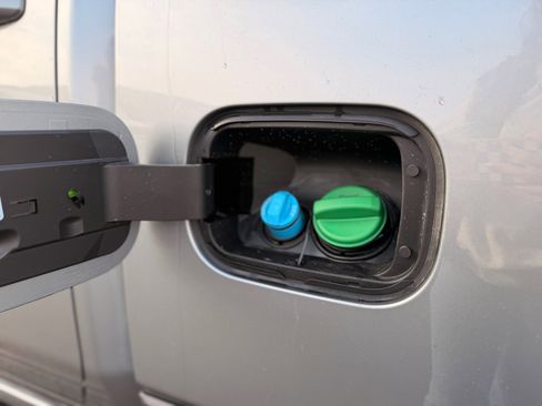 Used 2024 GMC Sierra 2500 AT4 w/ AT4 Premium Plus Package image 31