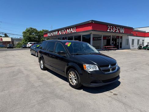 Used 2015 Dodge Grand Caravan SXT FWD image 1