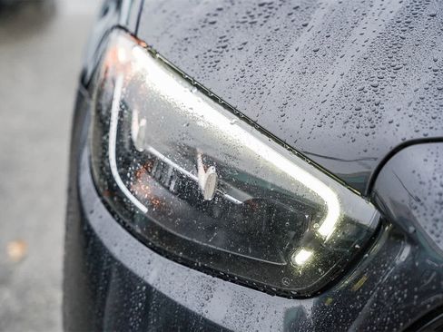 Used 2021 Mercedes-Benz E 350 Sedan image 4