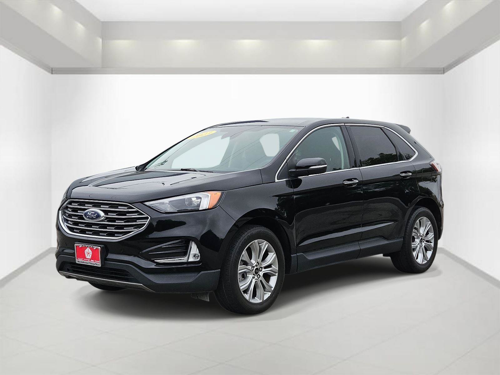 Used 2023 Ford Edge Titanium AWD/4WD image 3
