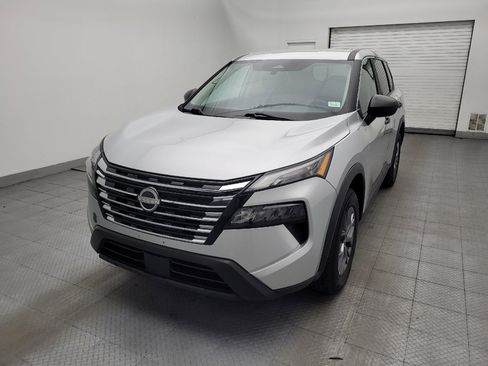 Used 2024 Nissan Rogue S AWD/4WD image 15
