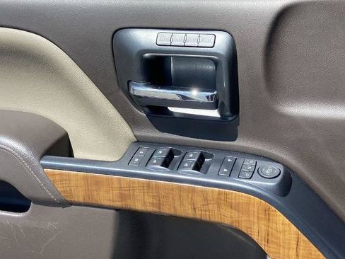 Used 2018 GMC Sierra 1500 SLT AWD/4WD image 18