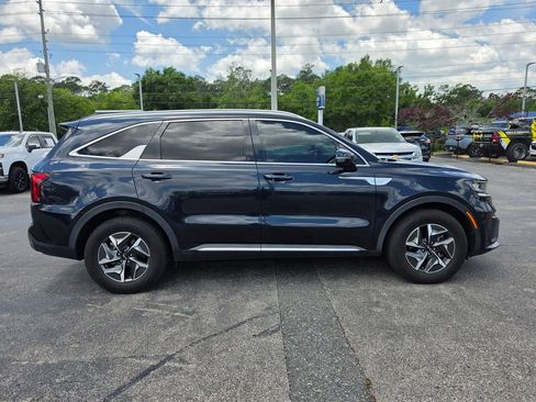 Used 2021 Kia Sorento S FWD image 11