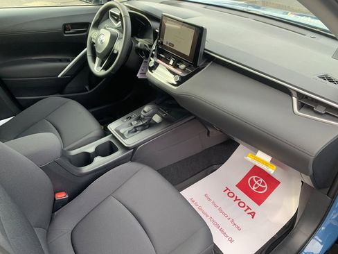 New 2026 Toyota Corolla Cross LE image 18
