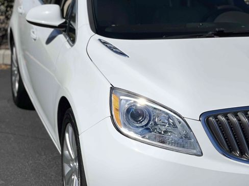Used 2015 Buick Verano FWD image 41