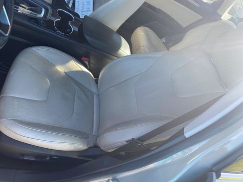 Used 2015 Ford Fusion Titanium FWD image 5