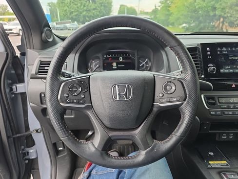 Used 2024 Honda Passport TrailSport image 13