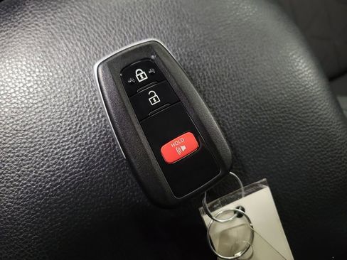Used 2023 Toyota RAV4 XLE AWD/4WD image 16