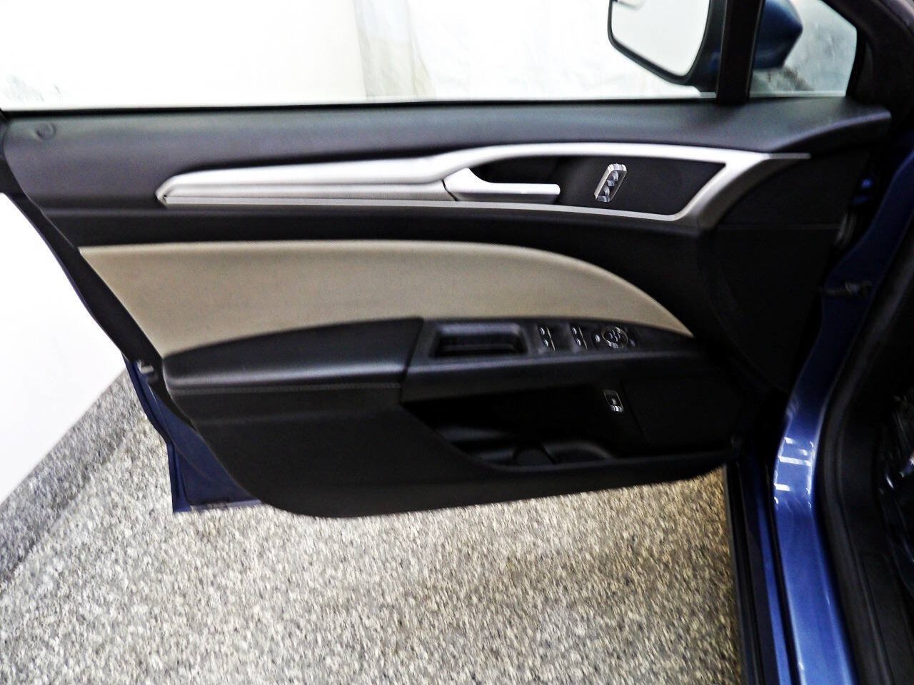 Used 2018 Ford Fusion S FWD image 7