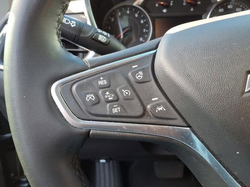 Used 2023 Chevrolet Equinox Premier image 14