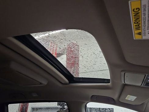 Used 2018 Honda Odyssey Touring image 21