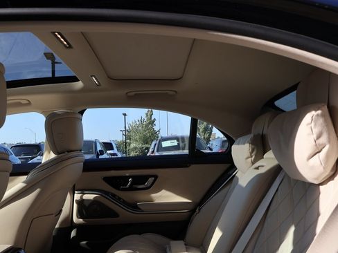 Used 2024 Mercedes-Benz S 580 4MATIC Sedan image 14